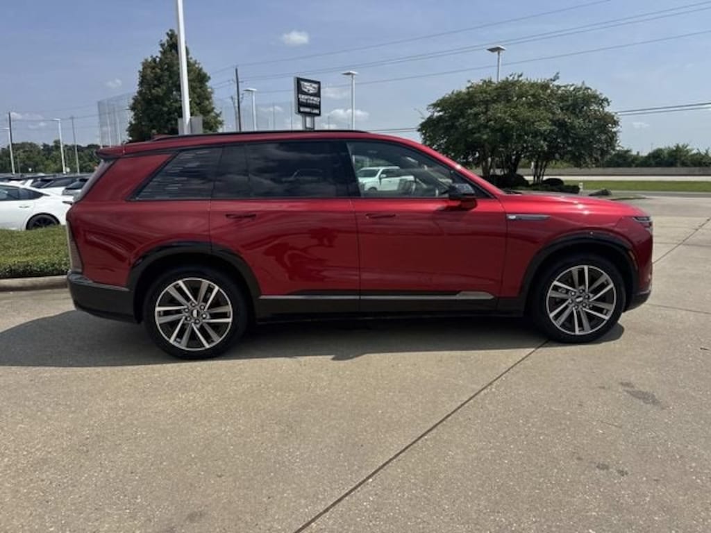Used 2026 CADILLAC VISTIQ Sport SUV