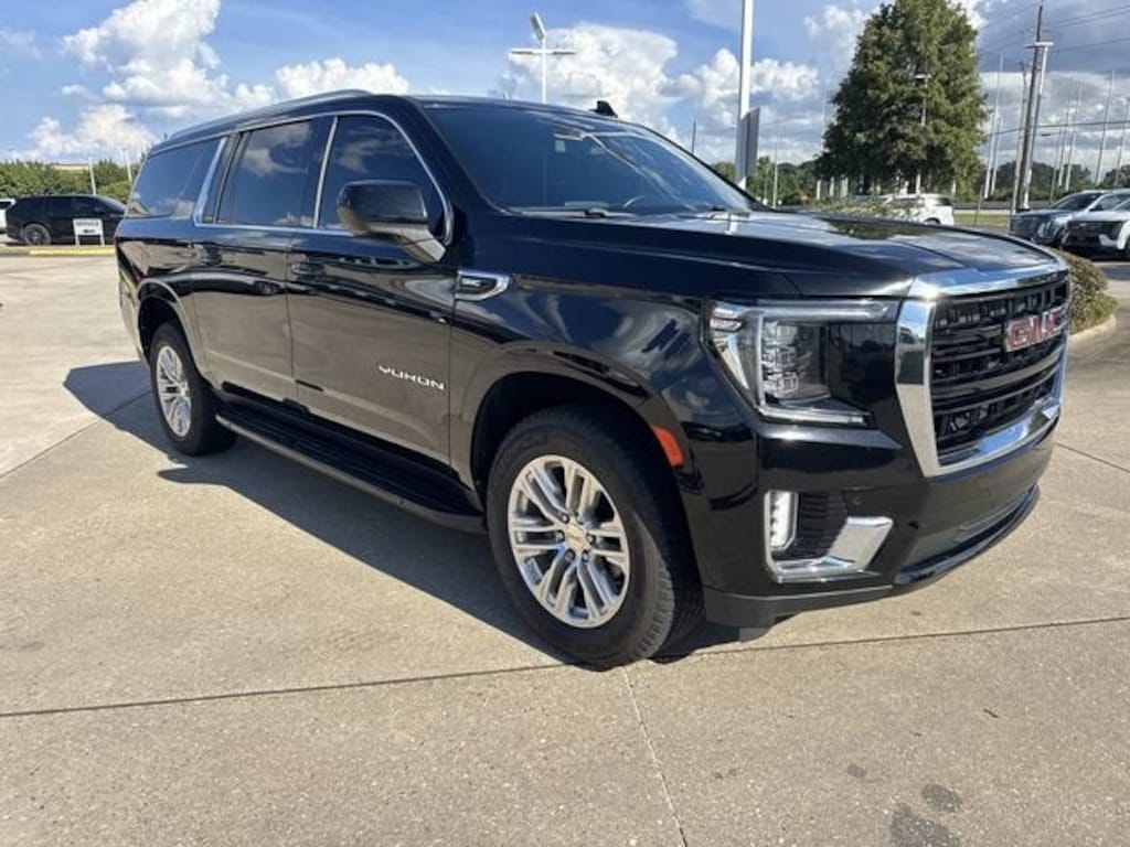 Used 2022 GMC Yukon XL SLE SUV