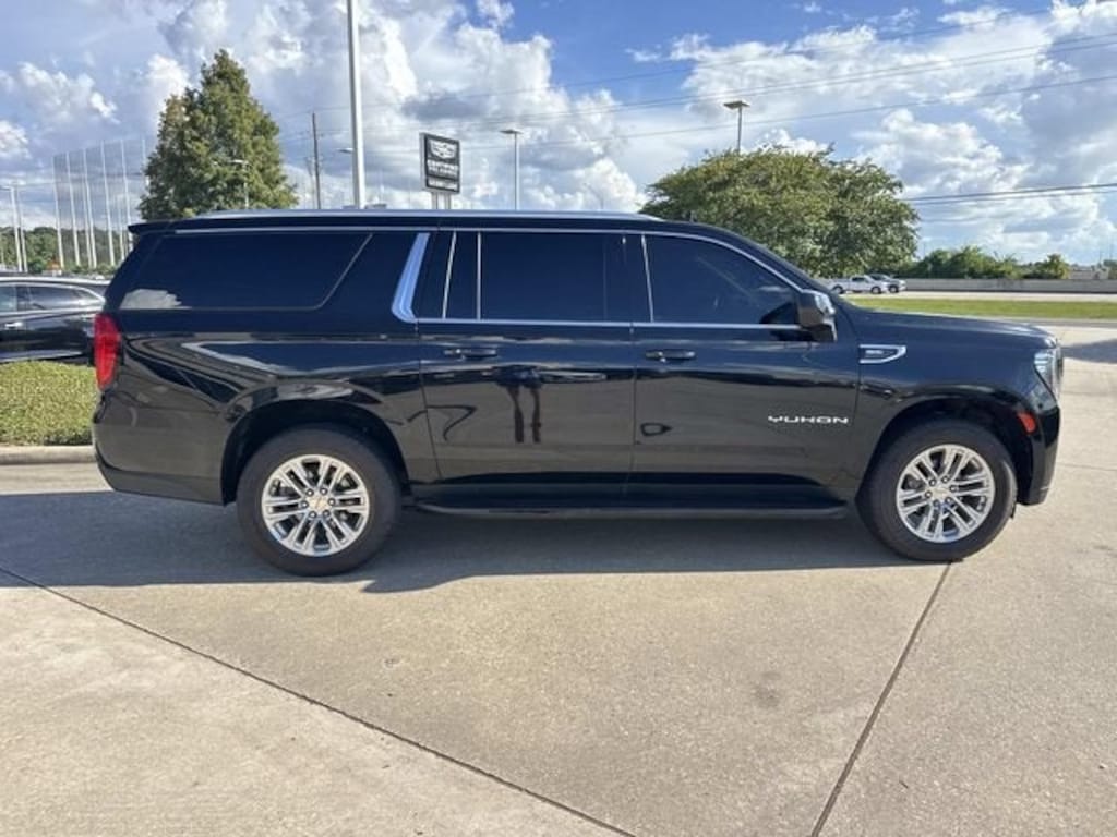 Used 2022 GMC Yukon XL SLE SUV