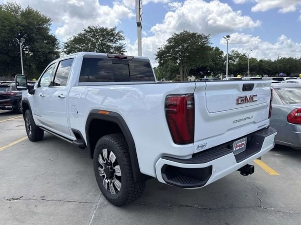 New 2026 GMC Sierra 2500 HD Denali Truck Crew Cab