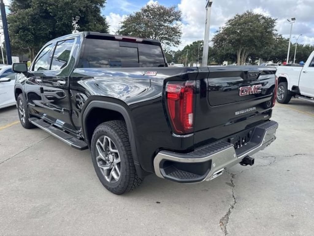New 2026 GMC Sierra 1500 SLT Truck Crew Cab