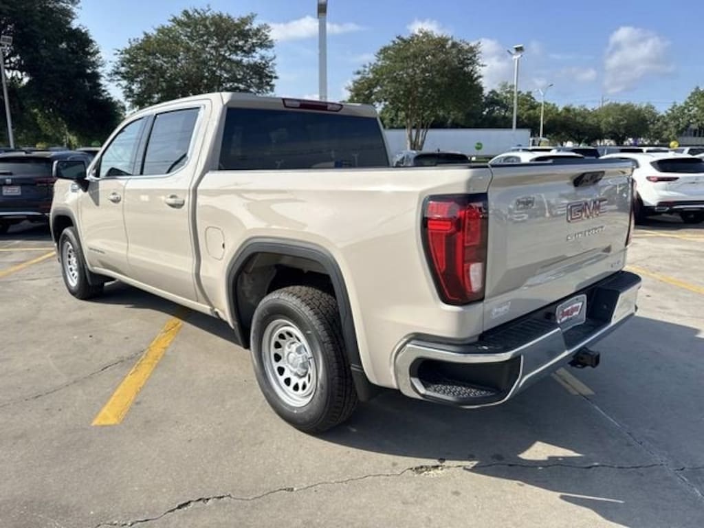 New 2026 GMC Sierra 1500 SLE Truck Crew Cab