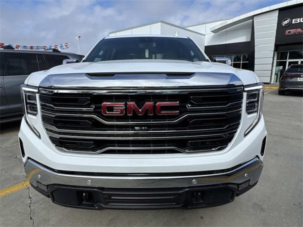 New 2026 GMC Sierra 1500 SLT Truck Crew Cab