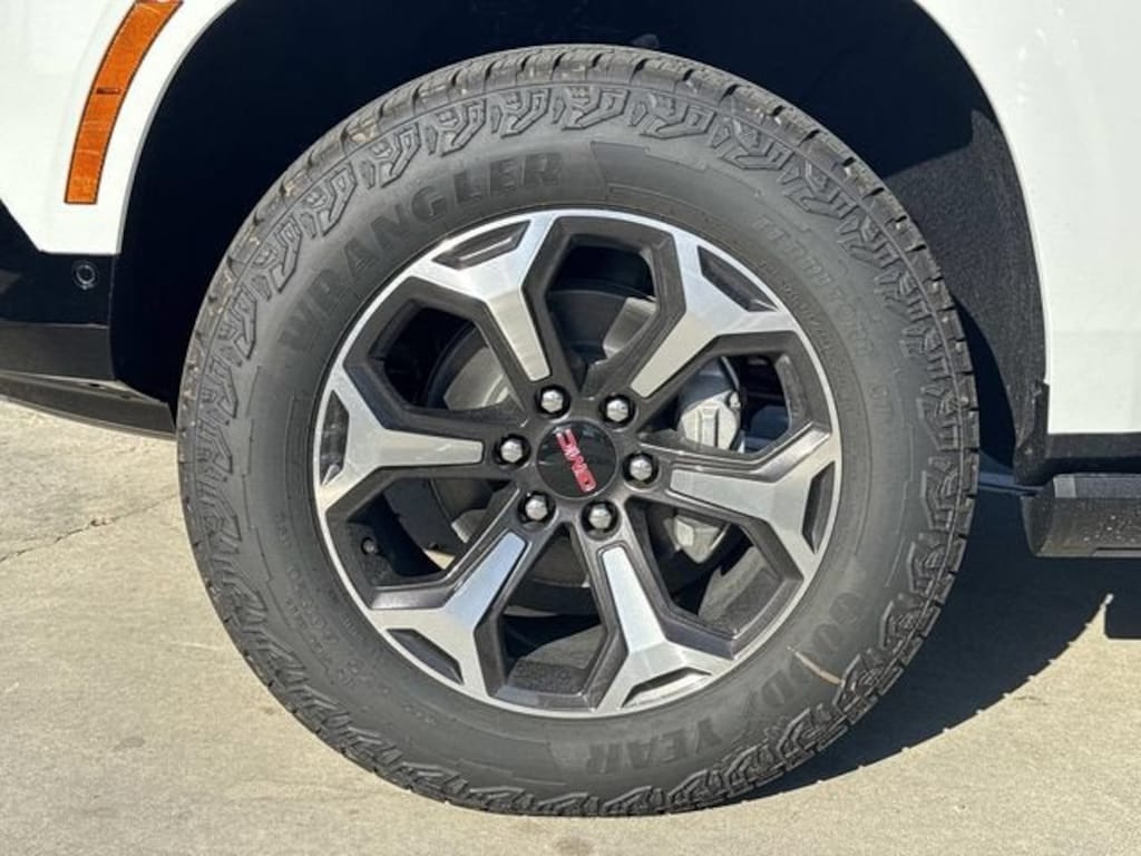 New 2026 GMC Yukon AT4 Ultimate SUV