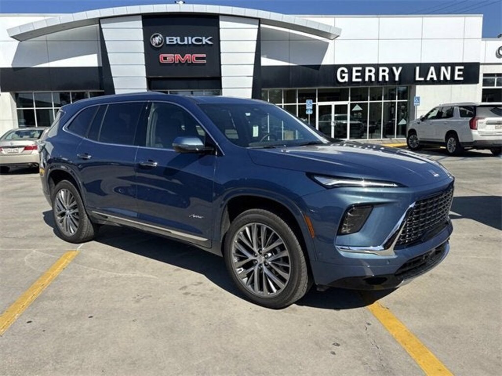 New 2026 Buick Enclave Avenir SUV