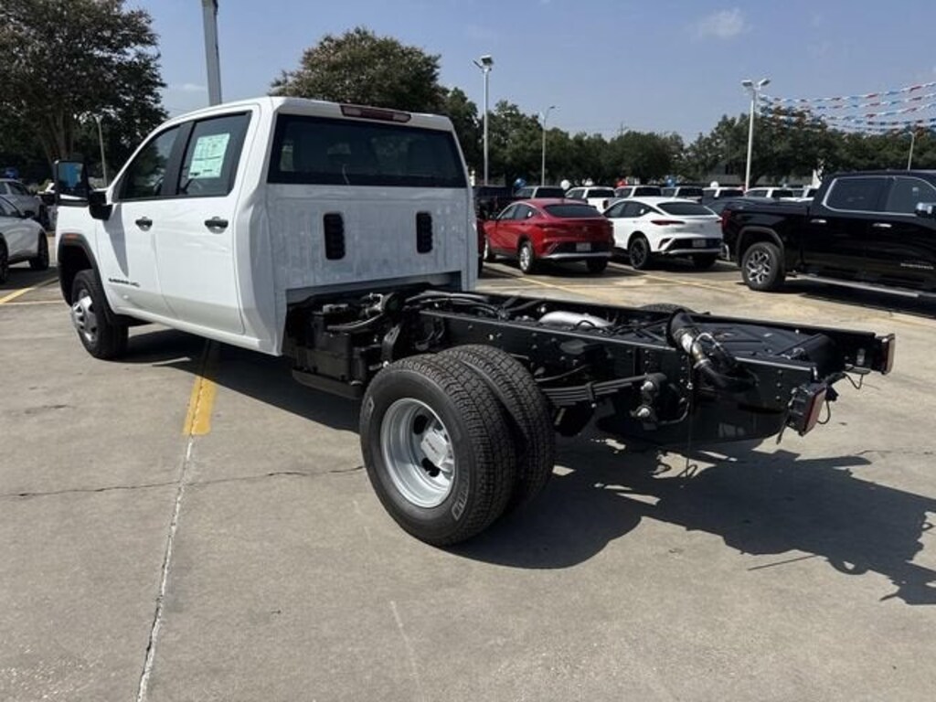 New 2026 GMC Sierra 3500 HD Chassis Cab Pro Truck Crew Cab