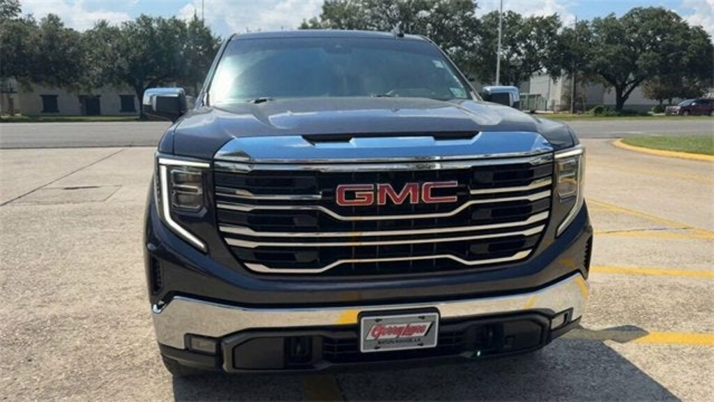 Used 2022 GMC Sierra 1500 SLT Truck Crew Cab