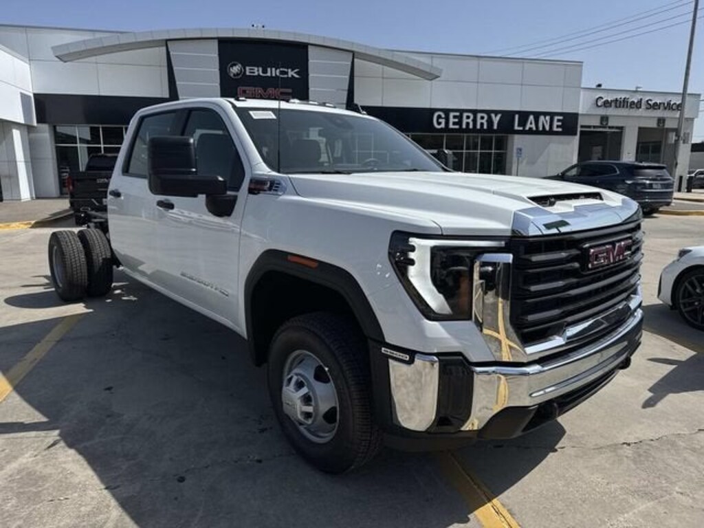 New 2026 GMC Sierra 3500 HD Chassis Cab Pro Truck Crew Cab