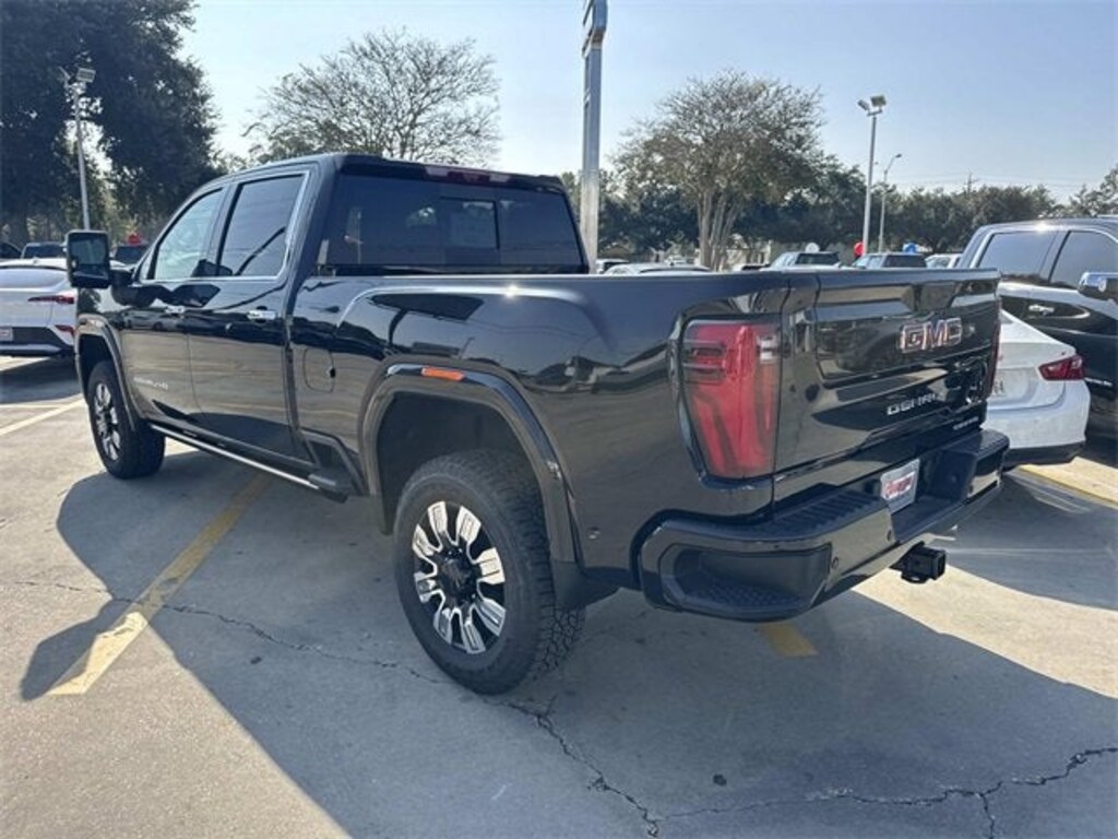 New 2026 GMC Sierra 2500 HD Denali Truck Crew Cab