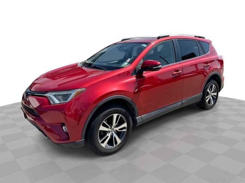 Used 2017 Toyota RAV4 XLE SUV
