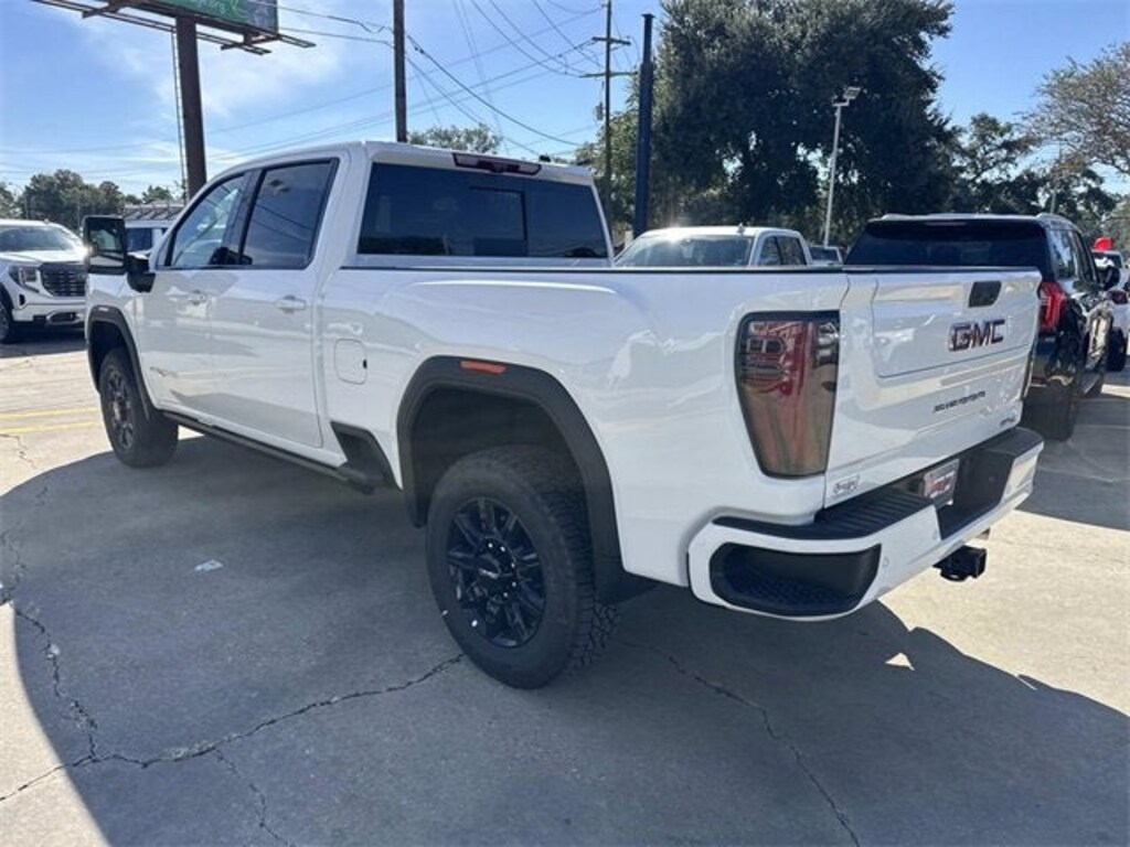 New 2026 GMC Sierra 2500 HD AT4 Truck Crew Cab