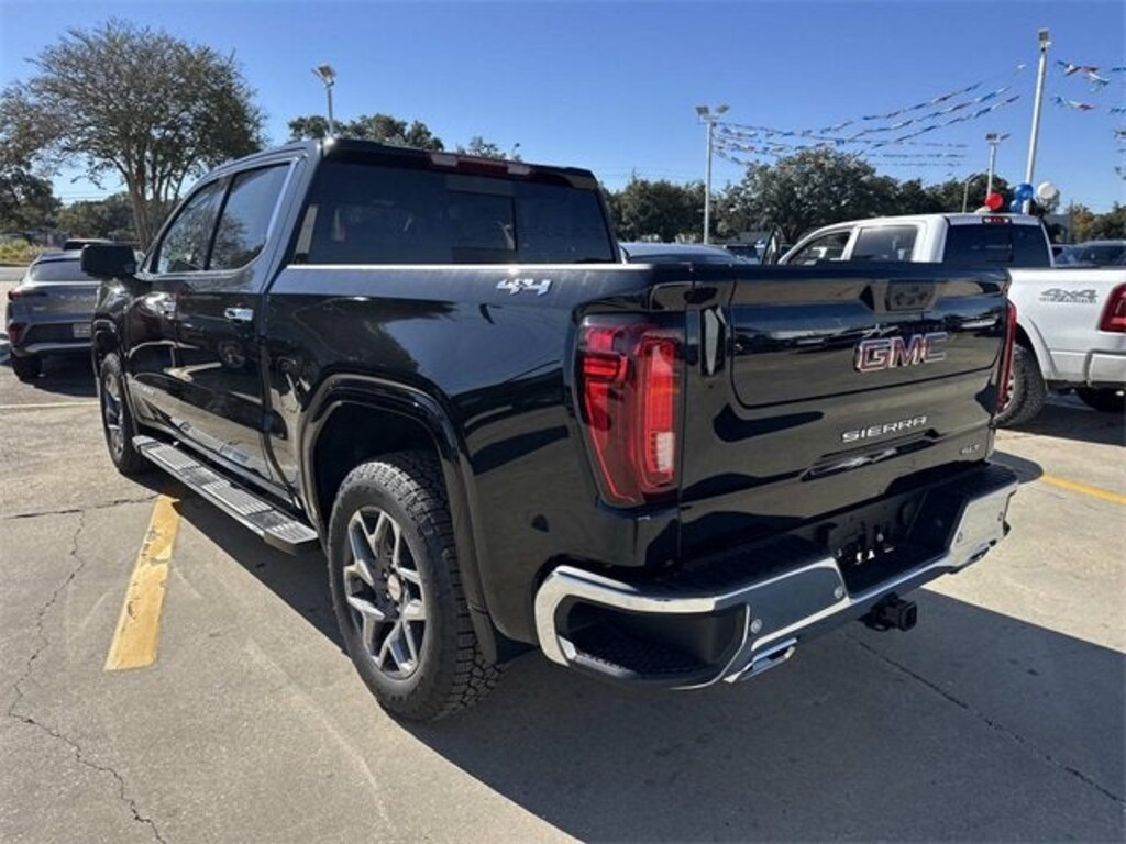 New 2026 GMC Sierra 1500 SLT Truck Crew Cab