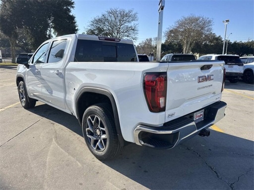 New 2026 GMC Sierra 1500 SLE Truck Crew Cab