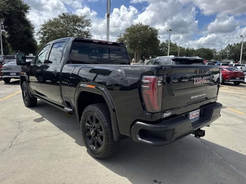 New 2026 GMC Sierra 2500 HD AT4 Truck Crew Cab