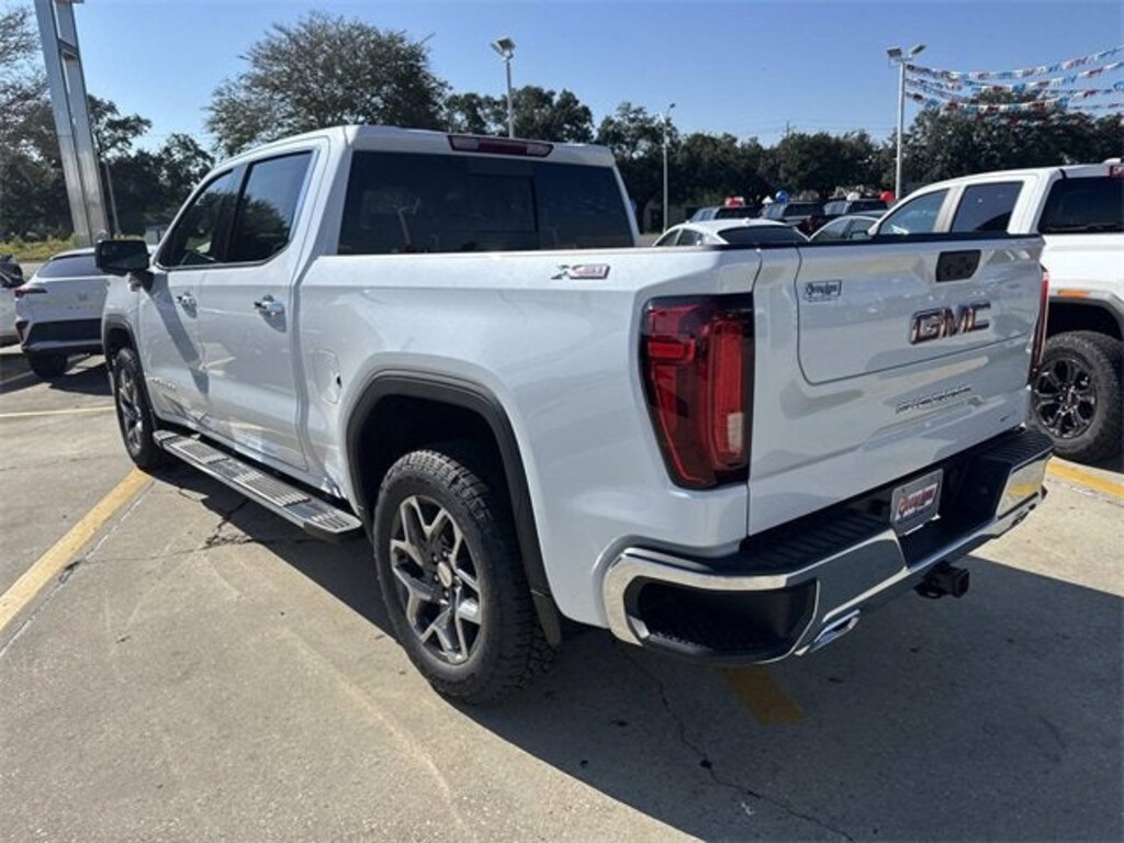 New 2026 GMC Sierra 1500 SLT Truck Crew Cab