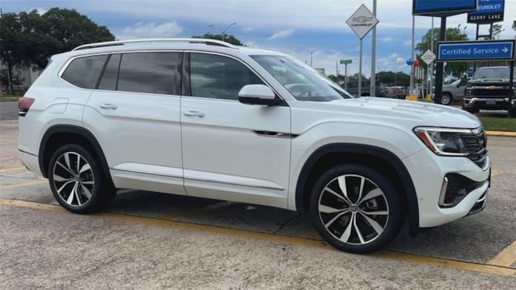 Used 2026 Volkswagen Atlas SEL Premium R-Line SUV