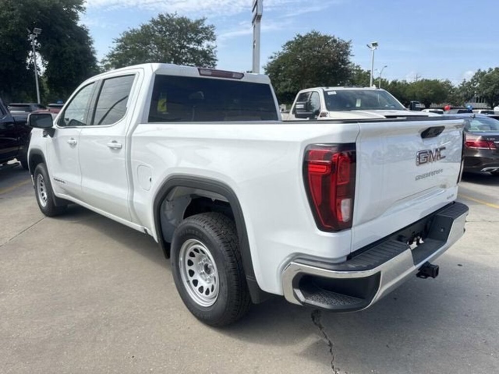 New 2026 GMC Sierra 1500 SLE Truck Crew Cab