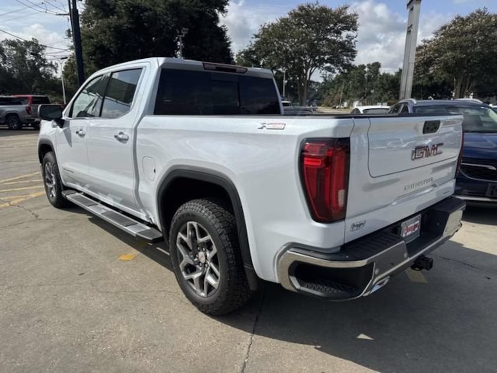 New 2026 GMC Sierra 1500 SLT Truck Crew Cab