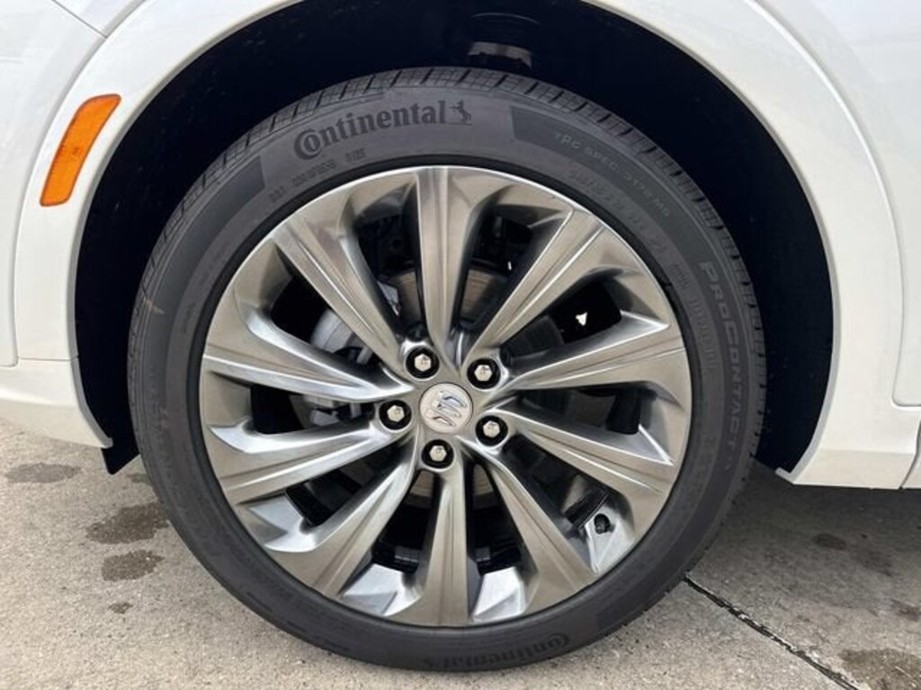 New 2026 Buick Envista Avenir SUV