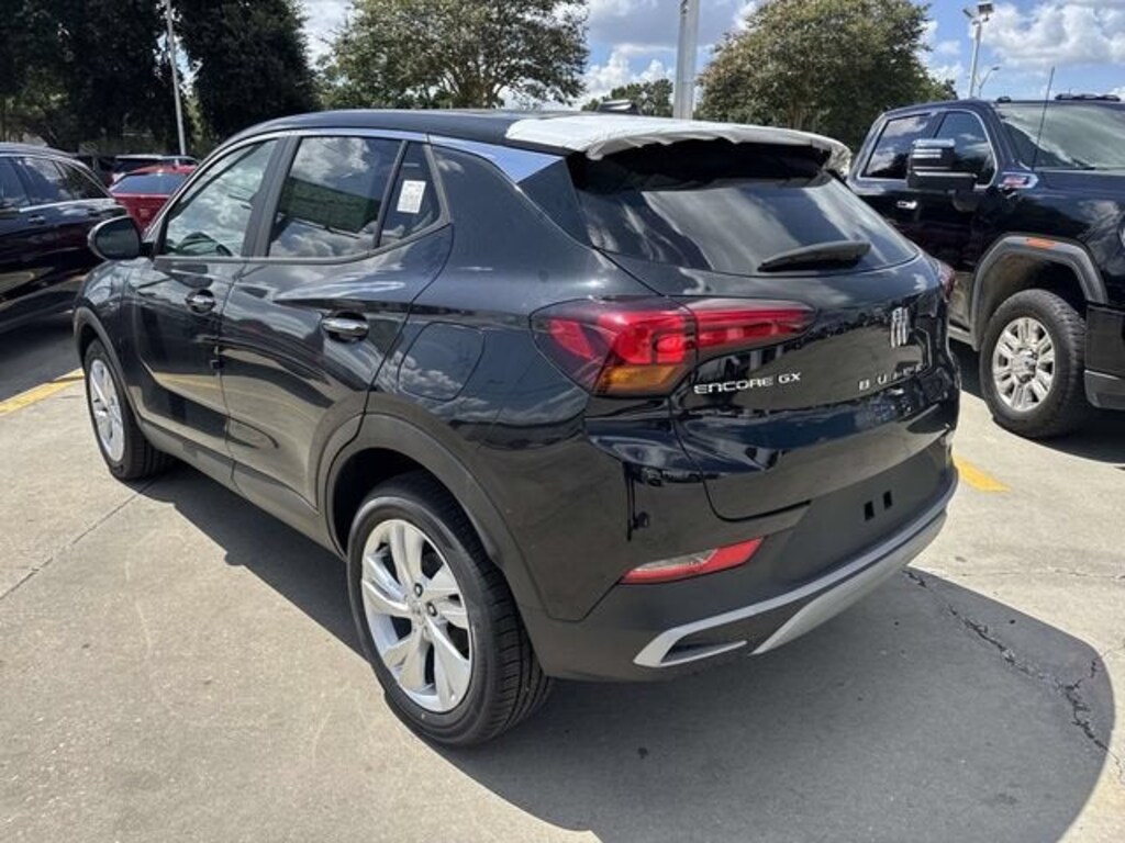 New 2026 Buick Encore GX Preferred SUV