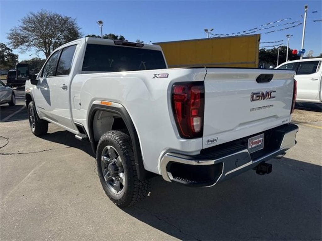 New 2026 GMC Sierra 2500 HD SLE Truck Crew Cab