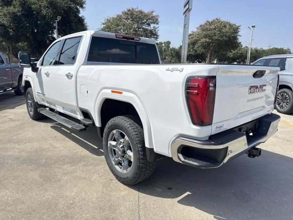 New 2026 GMC Sierra 2500 HD SLT Truck Crew Cab