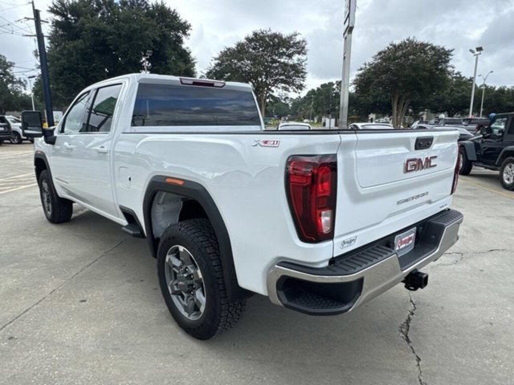 New 2026 GMC Sierra 2500 HD SLE Truck Crew Cab