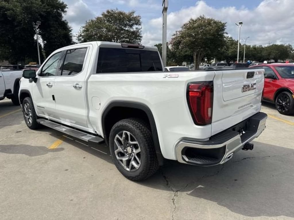 New 2026 GMC Sierra 1500 SLT Truck Crew Cab