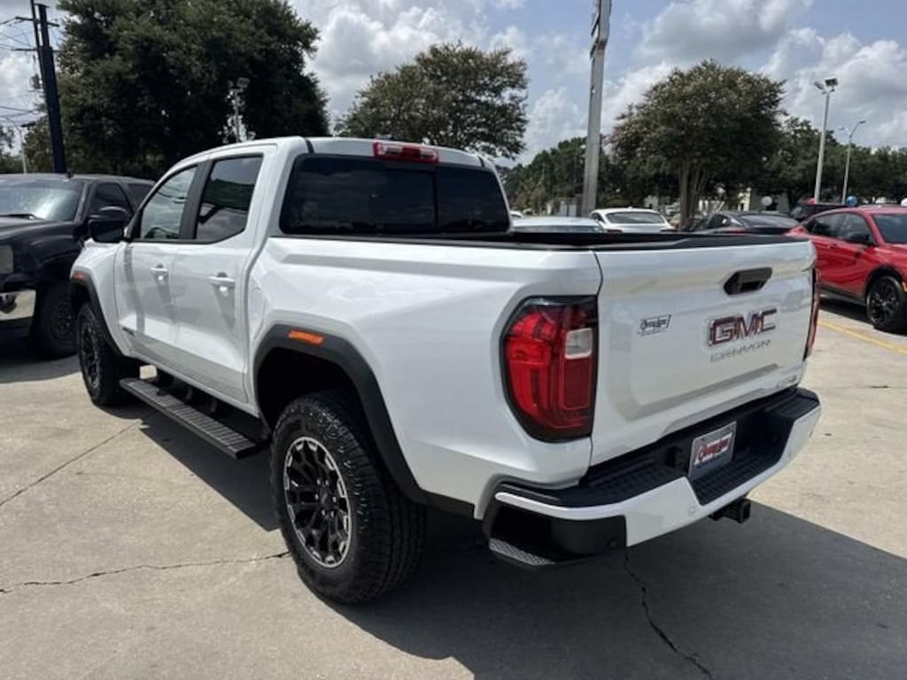 New 2026 GMC Canyon AT4 Truck Crew Cab