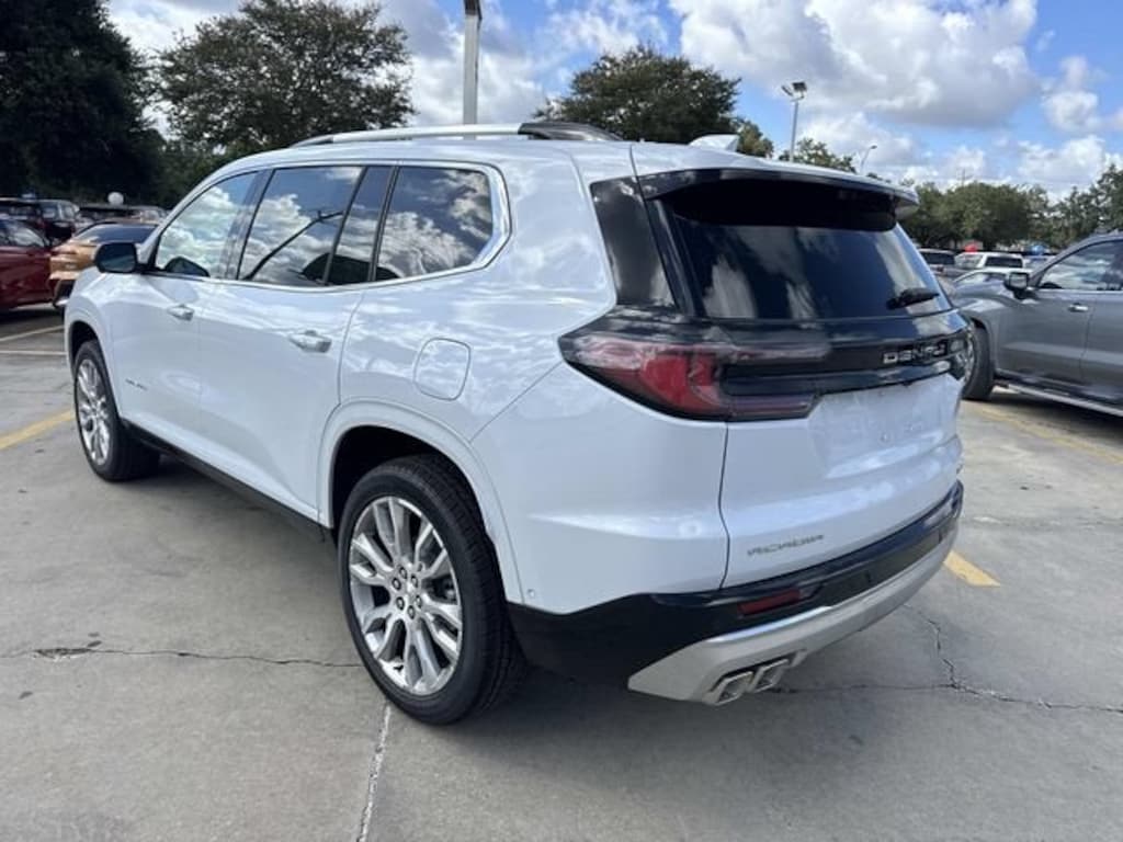 New 2026 GMC Acadia Denali SUV