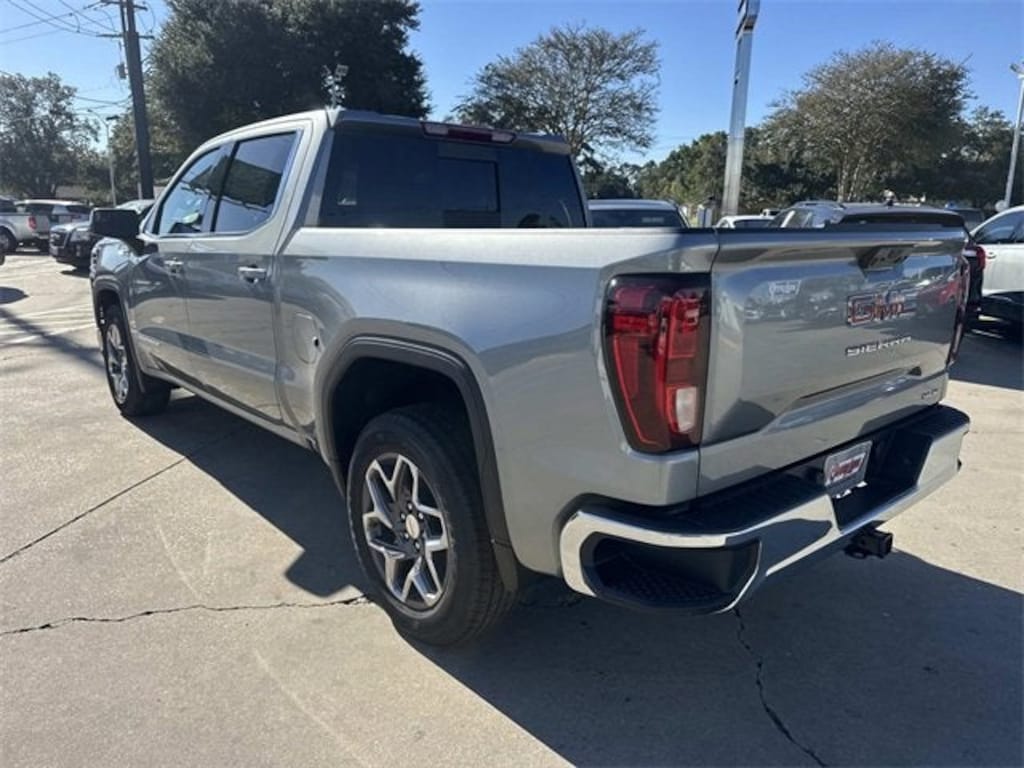 New 2026 GMC Sierra 1500 SLE Truck Crew Cab
