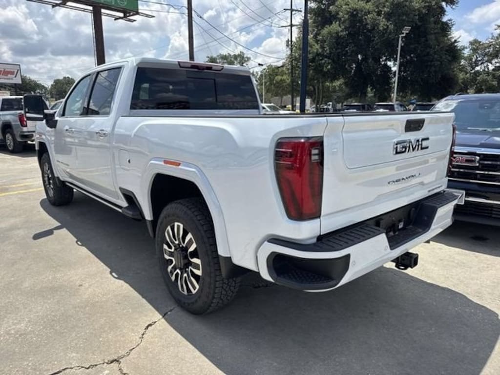 New 2026 GMC Sierra 2500 HD Denali Ultimate Truck Crew Cab