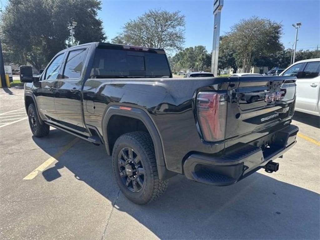 New 2026 GMC Sierra 2500 HD AT4 Truck Crew Cab