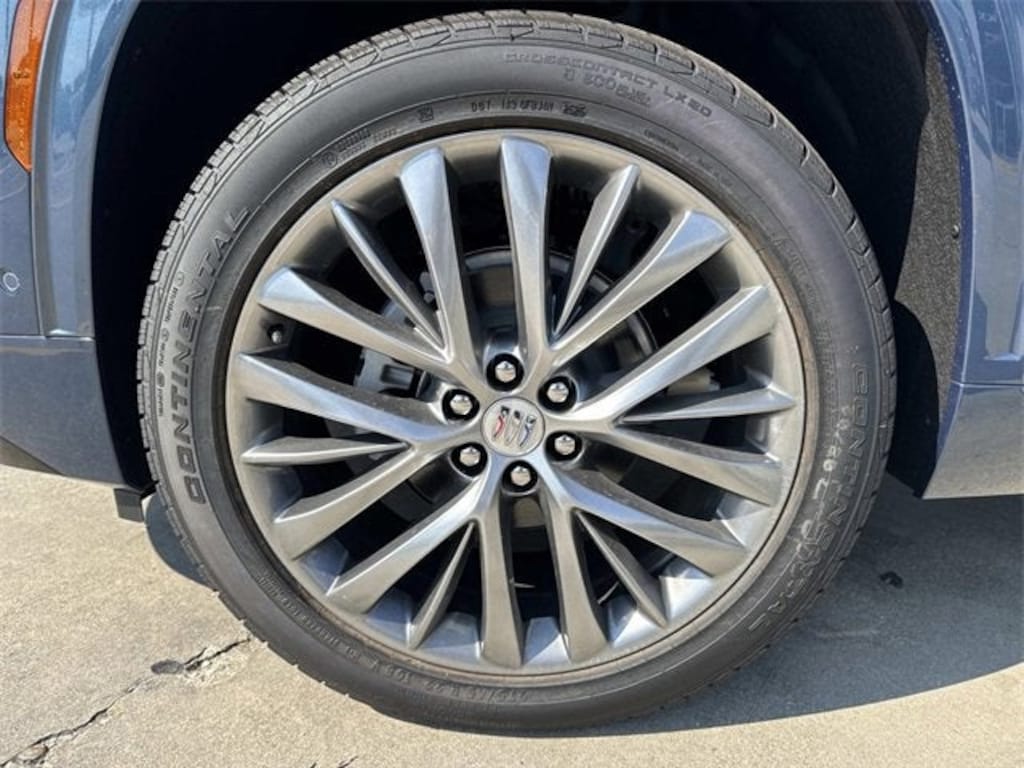 New 2026 Buick Enclave Avenir SUV