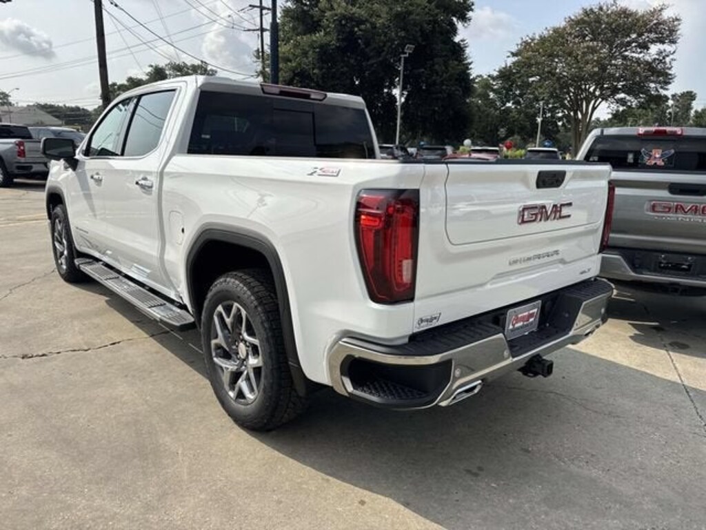 New 2026 GMC Sierra 1500 SLT Truck Crew Cab