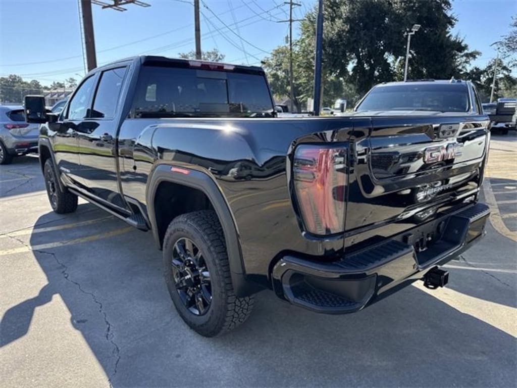 New 2026 GMC Sierra 2500 HD AT4 Truck Crew Cab