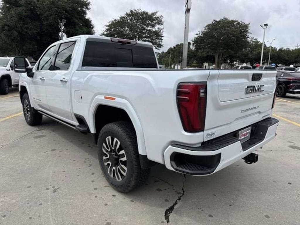 New 2026 GMC Sierra 2500 HD Denali Ultimate Truck Crew Cab