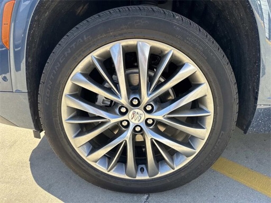 New 2026 Buick Enclave Avenir SUV