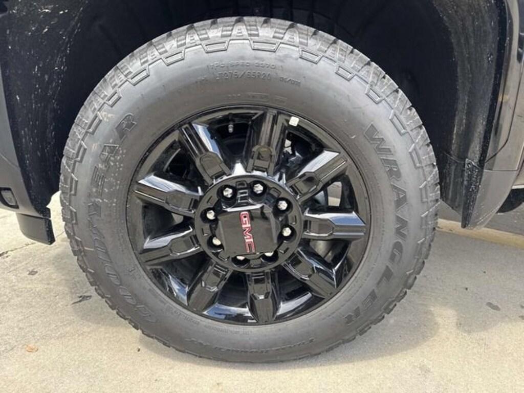 New 2026 GMC Sierra 2500 HD AT4 Truck Crew Cab