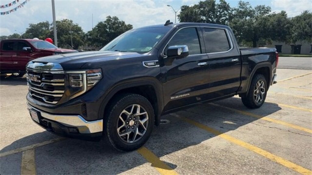 Used 2022 GMC Sierra 1500 SLT Truck Crew Cab