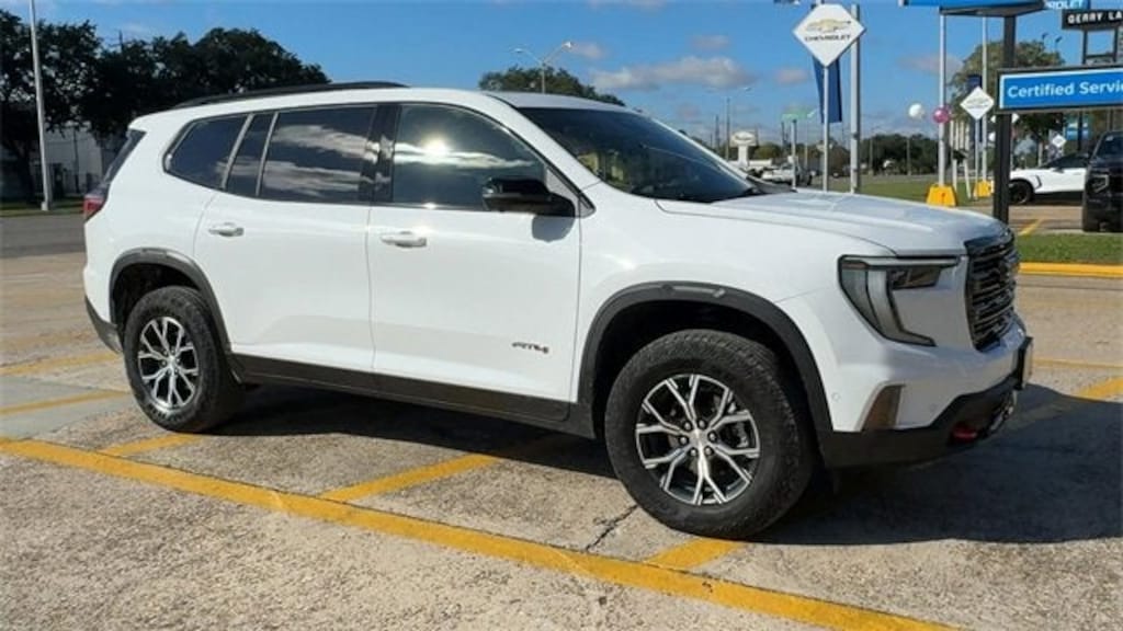 Used 2024 GMC Acadia AT4 SUV