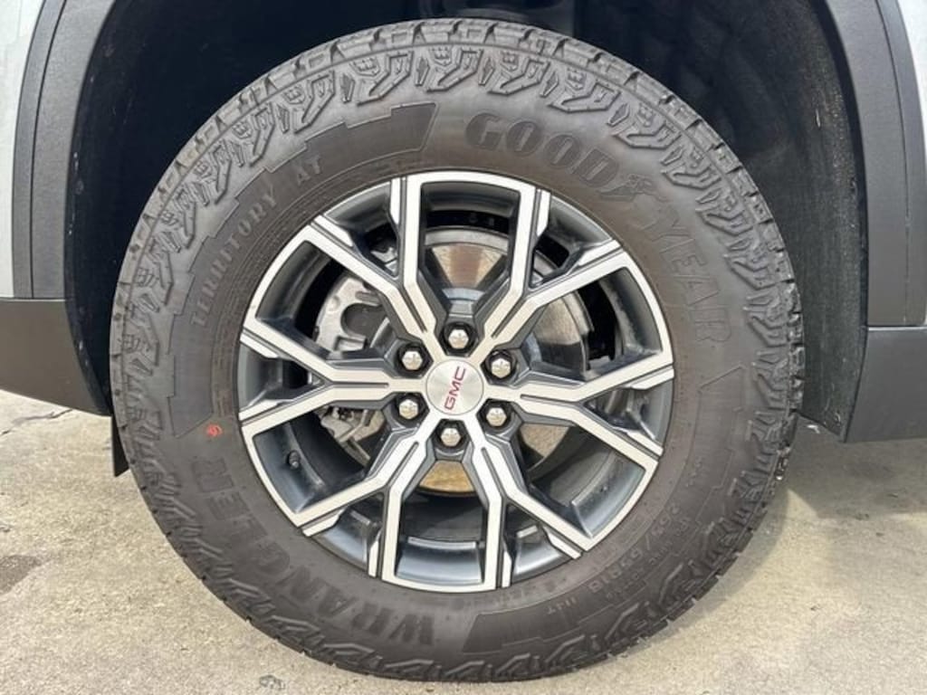 New 2026 GMC Acadia AT4 SUV