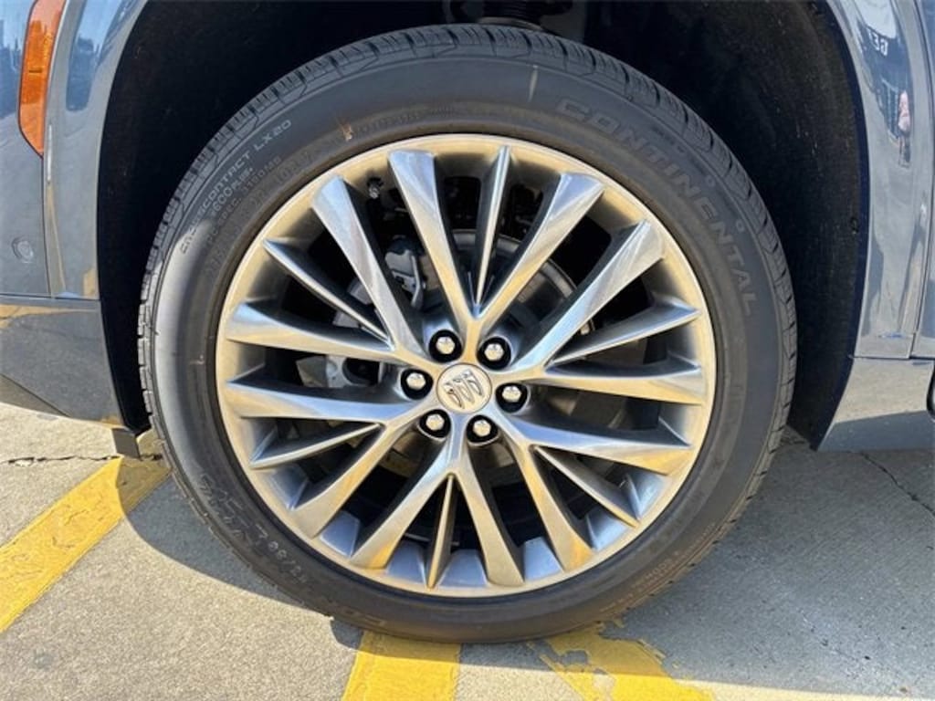 New 2026 Buick Enclave Avenir SUV