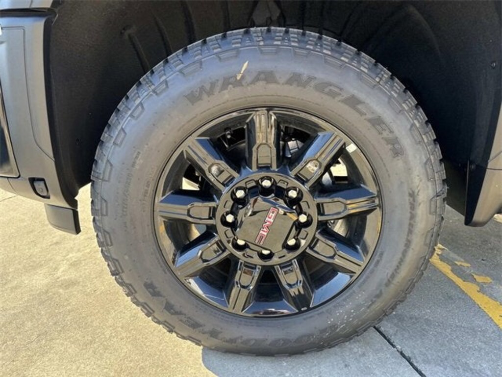 New 2026 GMC Sierra 2500 HD AT4 Truck Crew Cab