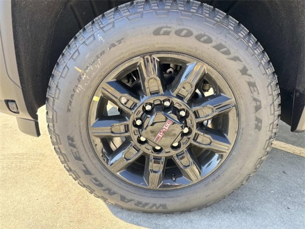 New 2026 GMC Sierra 2500 HD AT4 Truck Crew Cab