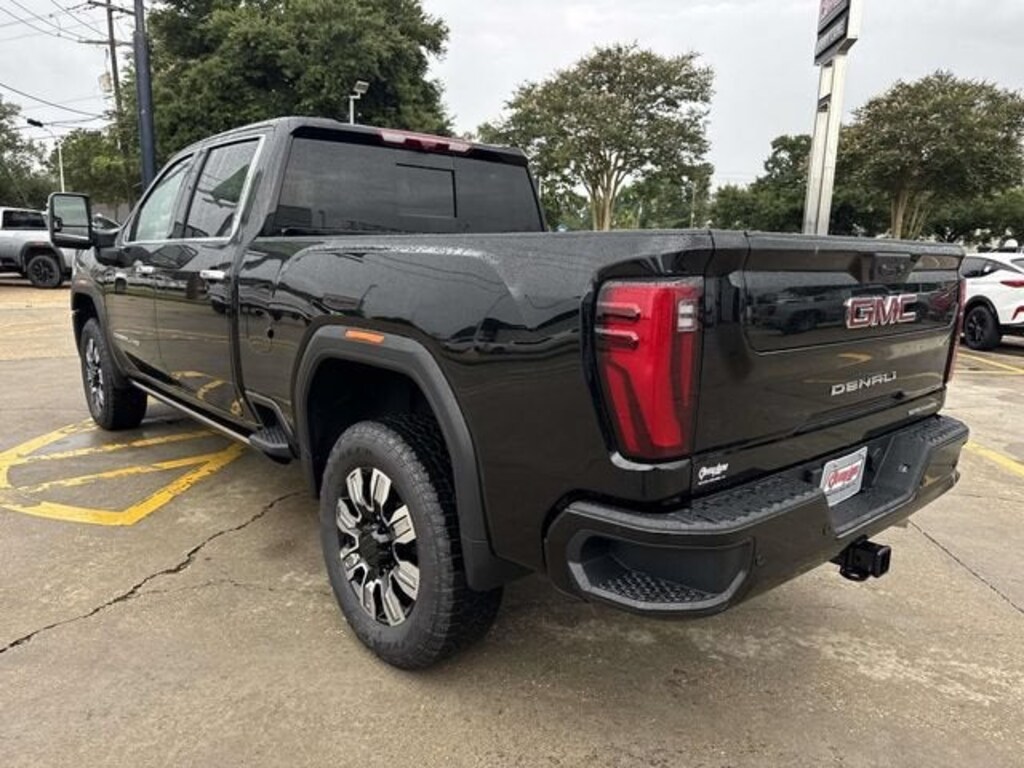 New 2026 GMC Sierra 2500 HD Denali Truck Crew Cab