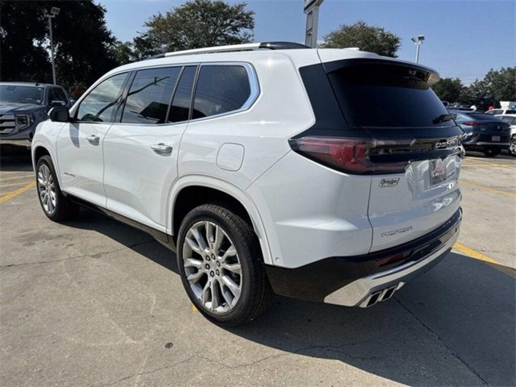 New 2026 GMC Acadia Denali SUV