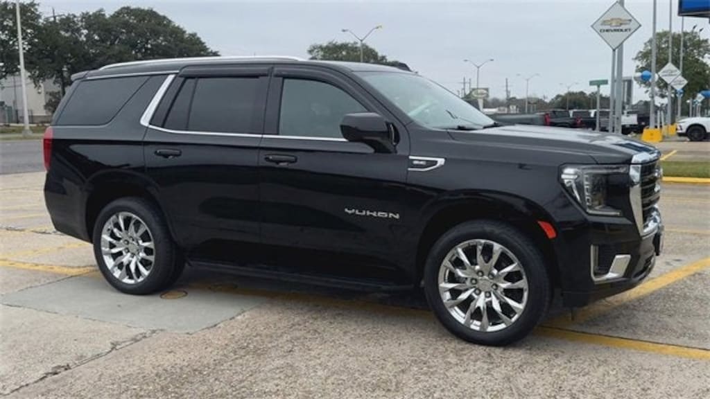 Used 2022 GMC Yukon SLE SUV