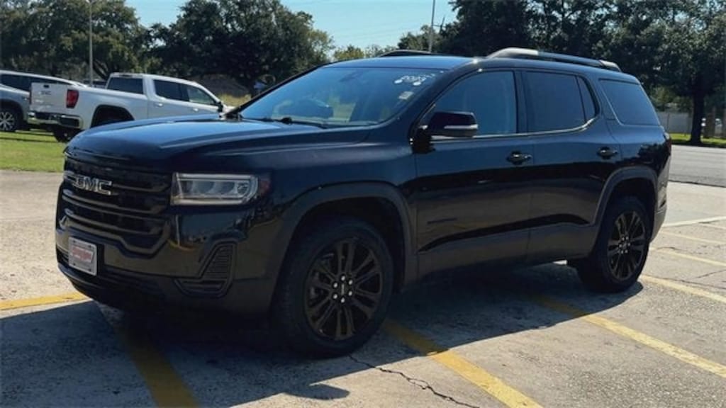 Used 2023 GMC Acadia SLE SUV