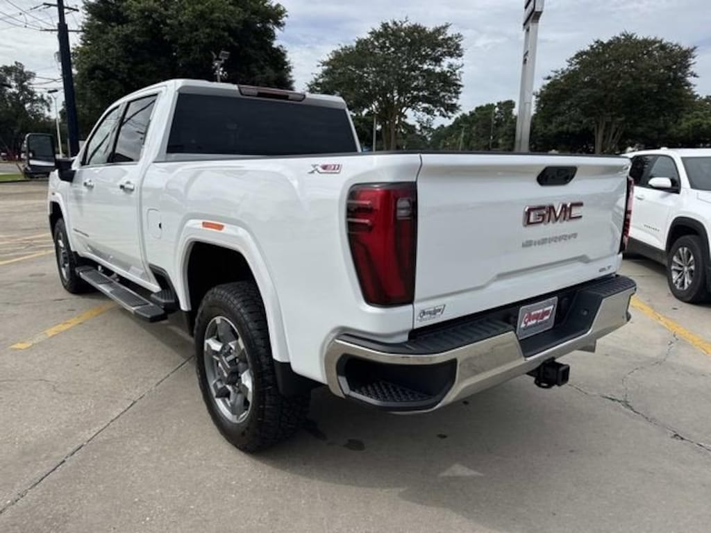 New 2026 GMC Sierra 2500 HD SLT Truck Crew Cab